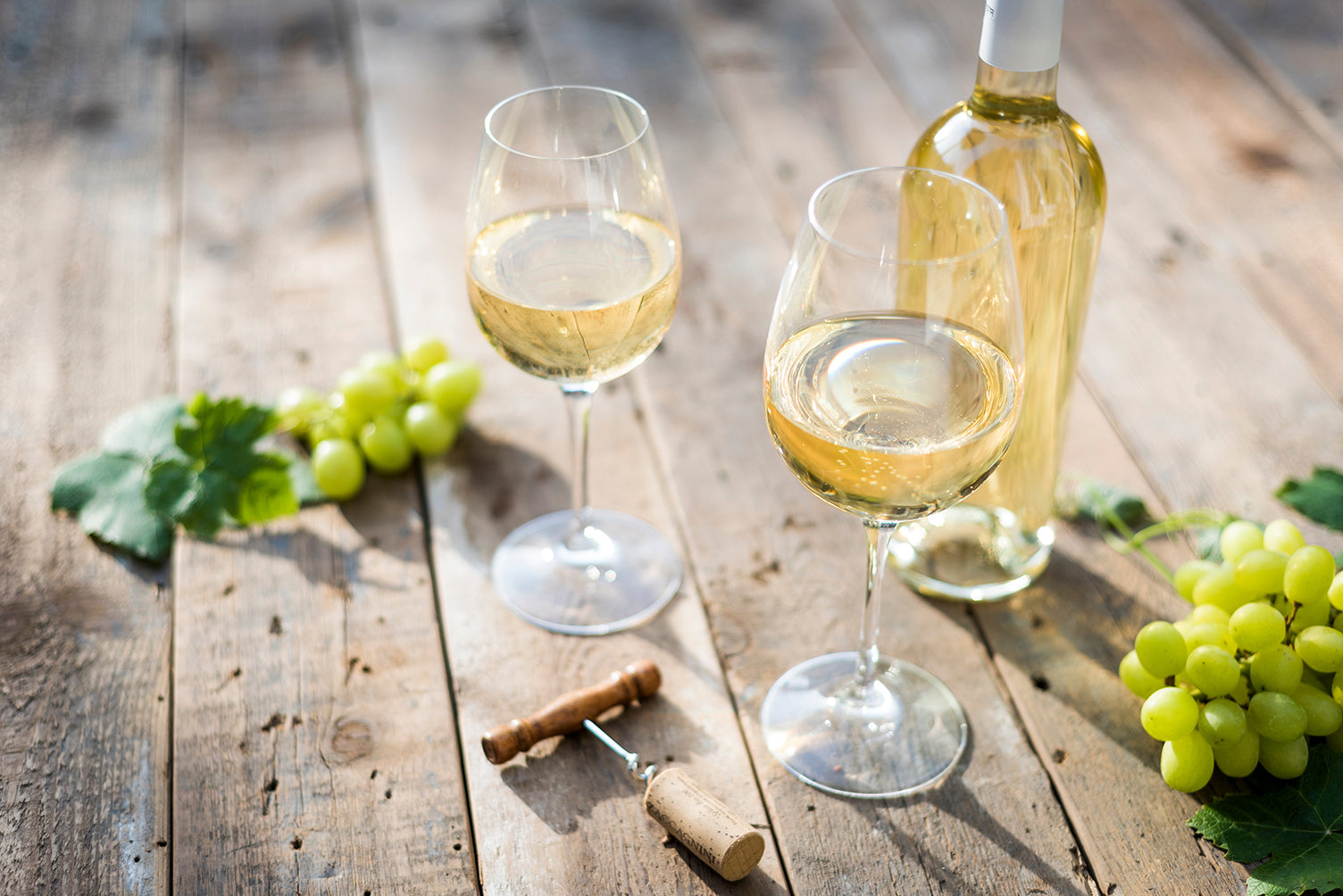 21 Essential Types of White Wine to Know